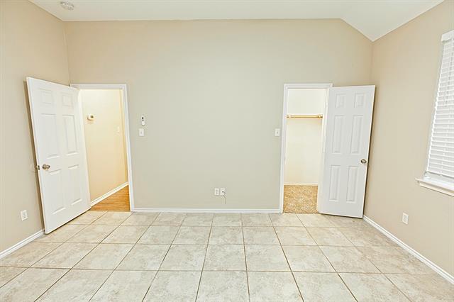 Building Photo - 4009 Hidden Meadow Ct