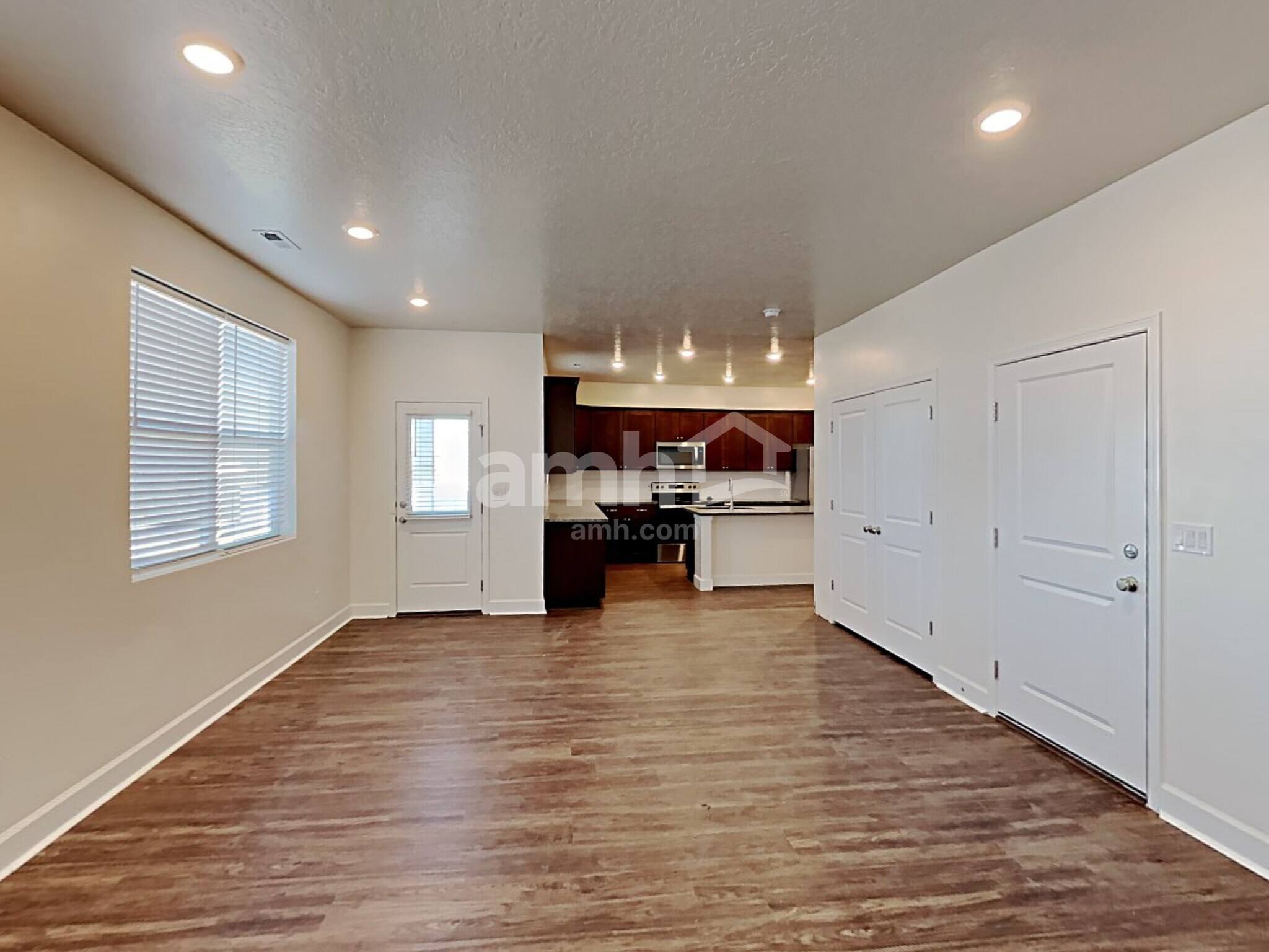Building Photo - 1123 Wagon Way