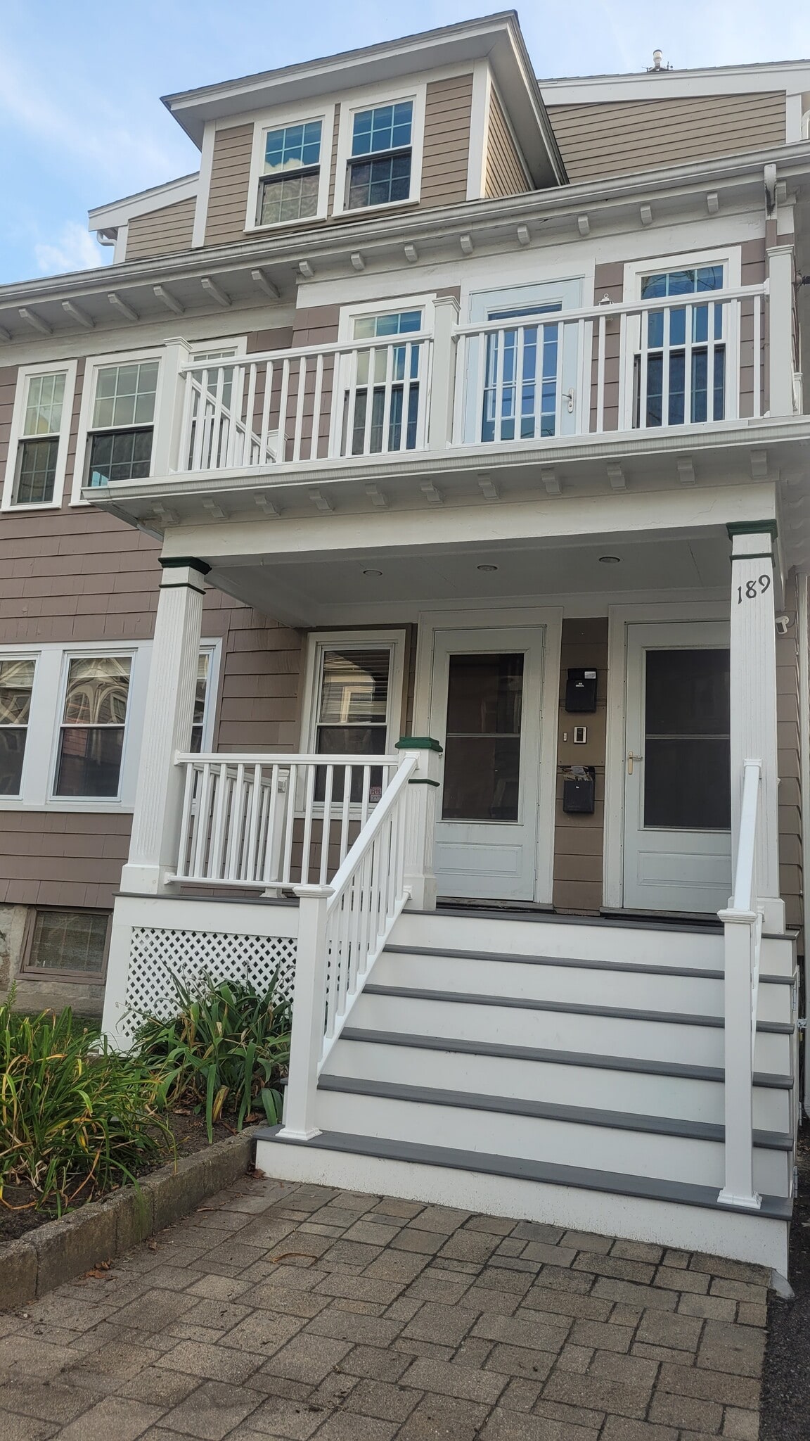 Building Photo - 189 Savin Hill Ave