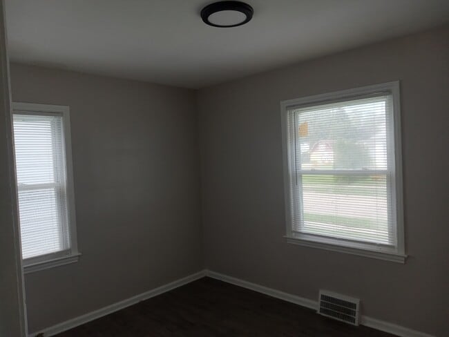 Building Photo - 25605 Colgate St