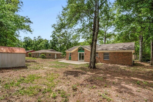 Building Photo - 5417 Quail Run E