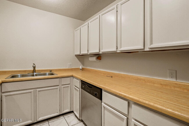 Building Photo - 3224 Isla Banderas Way