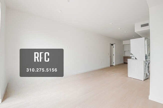 Building Photo - Welcome to the Gramercy