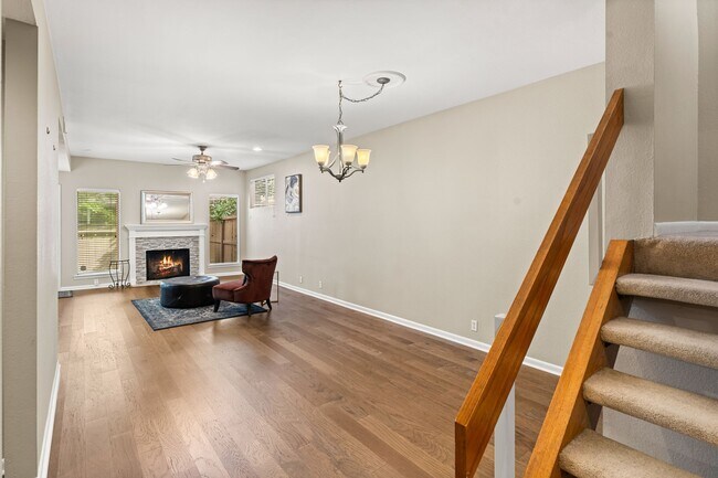 Building Photo - 1556 Prairie Grove Dr
