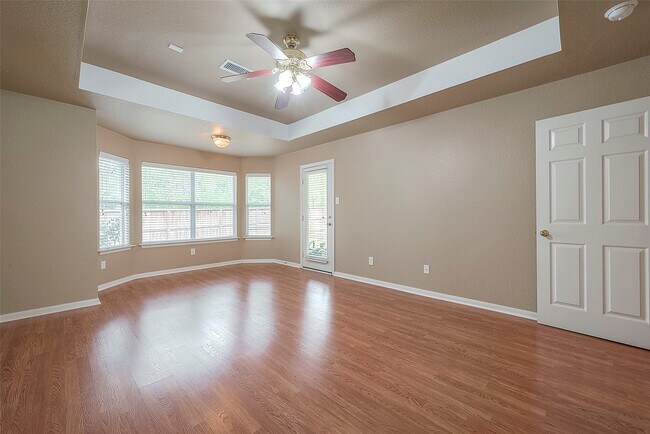 Building Photo - 134 E Foxbriar Forest Cir