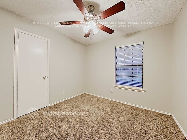 Building Photo - 1213 Colony St