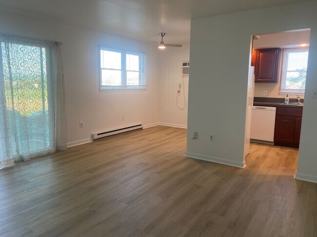 Building Photo - 848 N 16th St