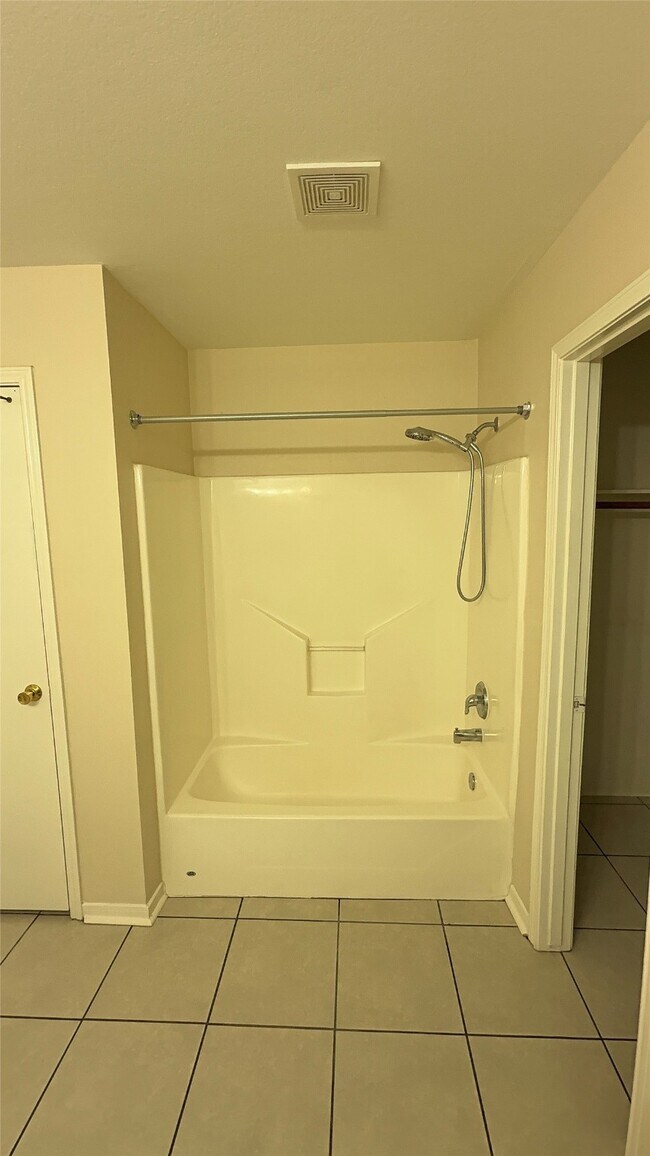 Building Photo - 1103 Laurel Chase Tr