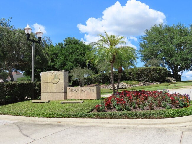 Building Photo - Two Story Townhome Clermont Yacht Club