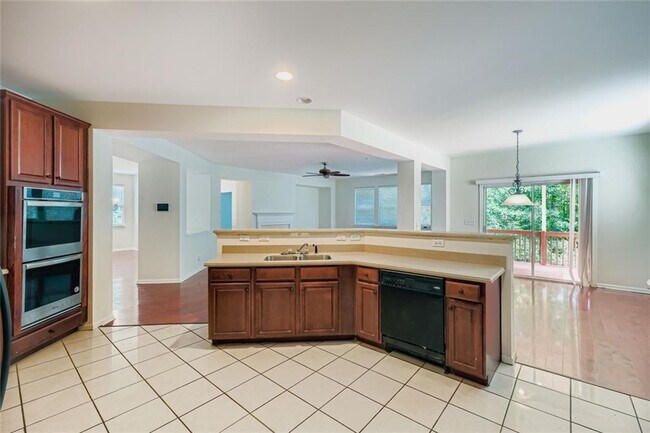 Building Photo - 700 Kirkly Way