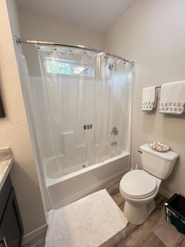 Building Photo - Modern 2-Bed, 2-Bath ADU for Rent – in Upscale Neighborhood