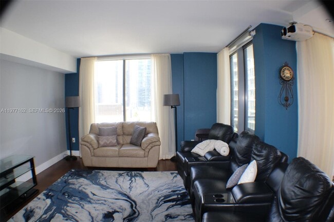 Building Photo - 31 SE 6th St