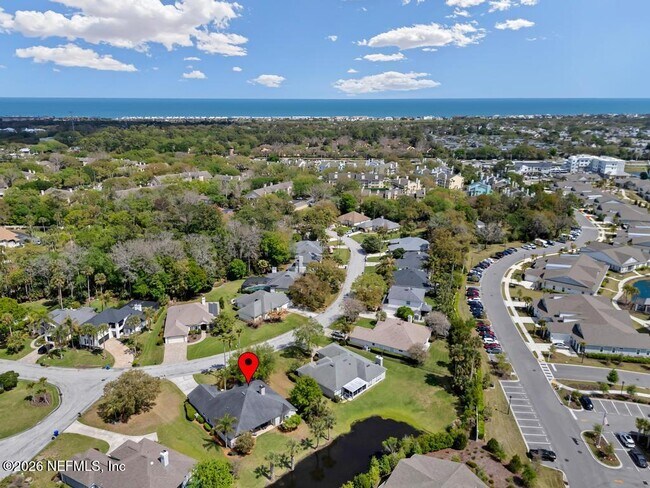 Building Photo - 137 Oak View Cir