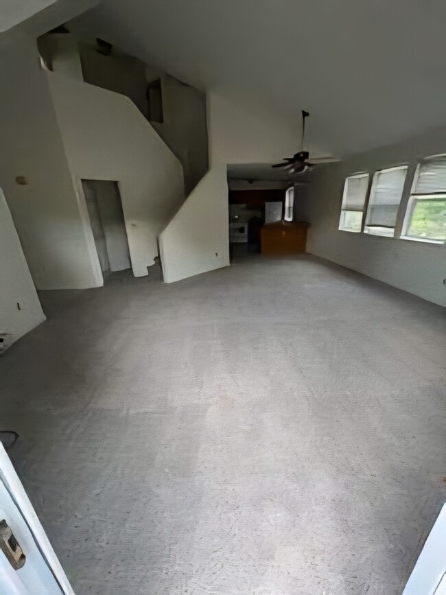 Building Photo - 2045 Rolling Meadows Ln