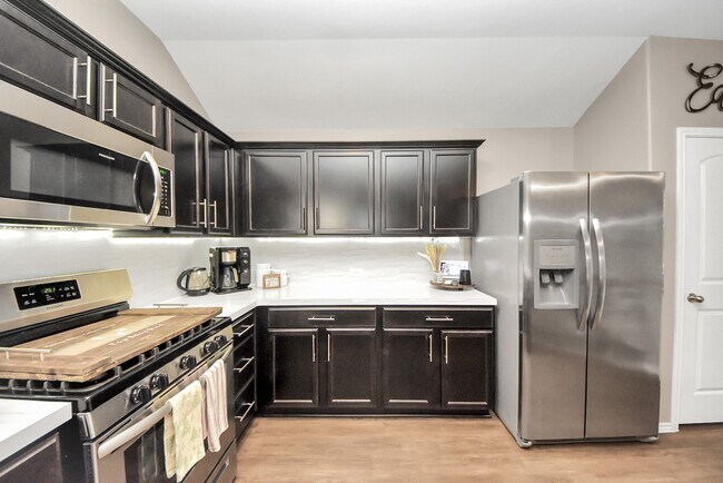 Building Photo - 15435 Sicomoro Viejo St