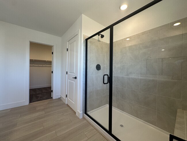 Building Photo - 10273 Digby Fine St