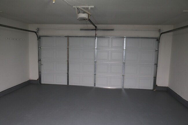 Building Photo - 20514 Red Sun Dr