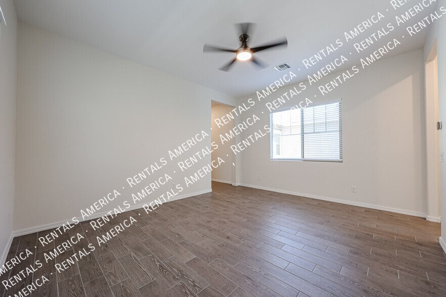 Building Photo - 44716 N 44th Ave