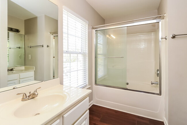 Building Photo - 9240 Ducati Ln