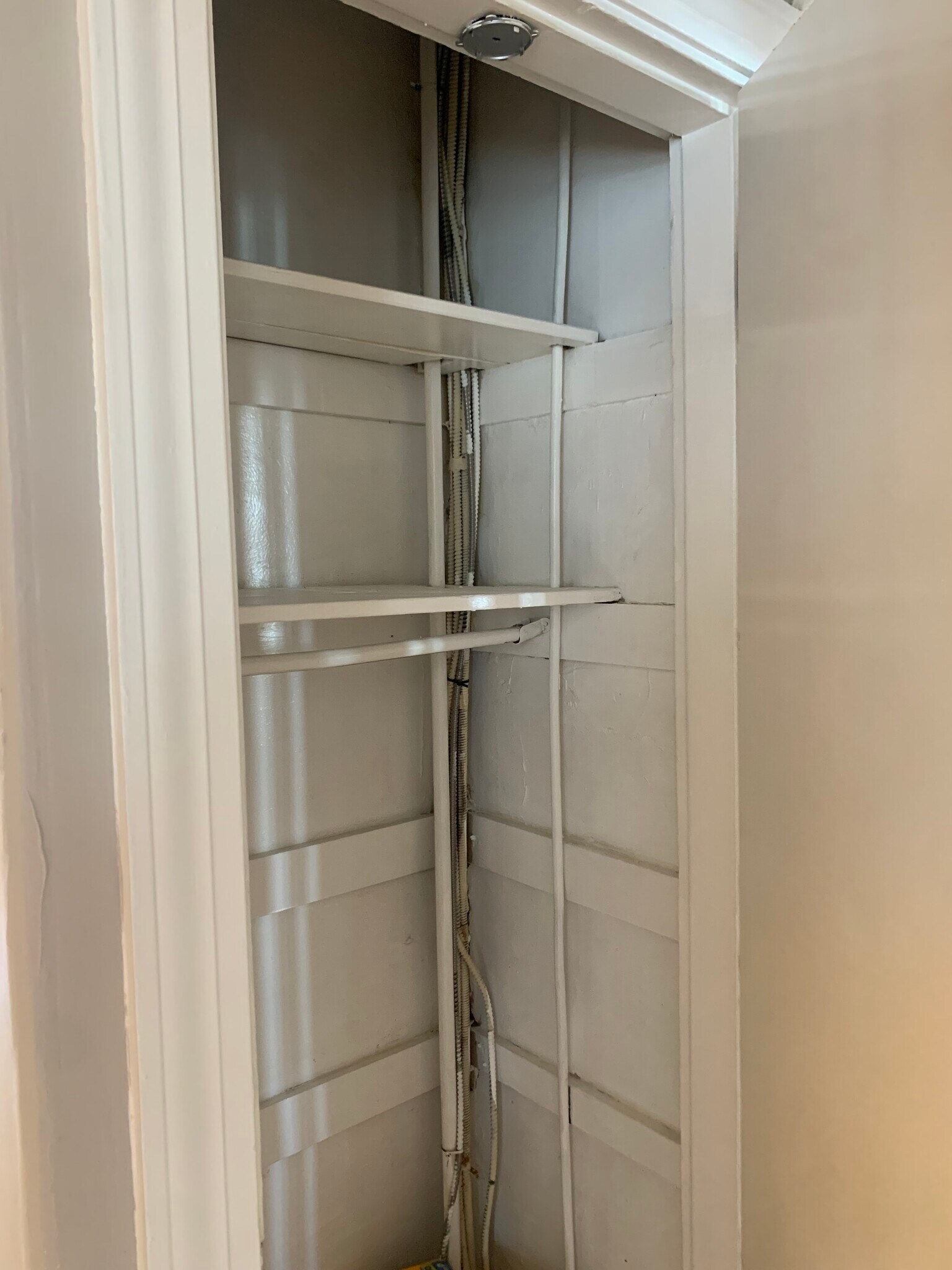 Building Photo - 60 Prentiss St