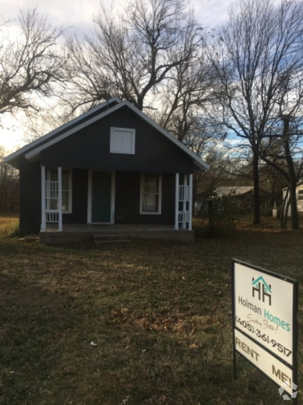 Building Photo - 417 N Linwood Ave