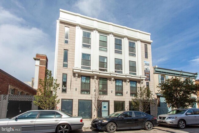 Building Photo - 1533 Parrish St