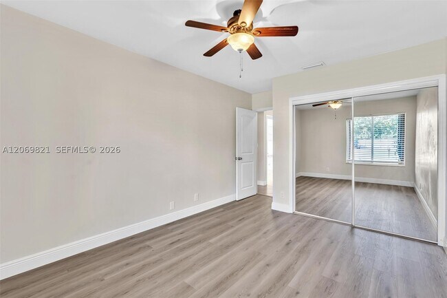 Building Photo - 18232 104th Terrace S