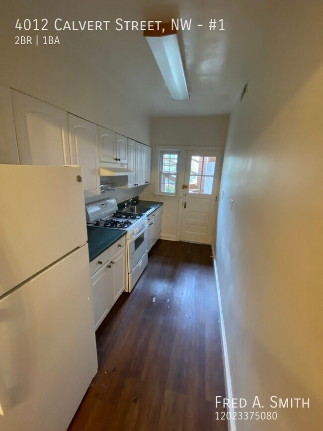 Building Photo - 4012 Calvert St NW