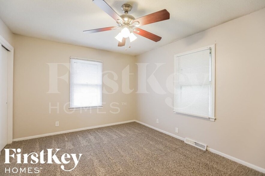 Building Photo - 8313 E 85th Terrace