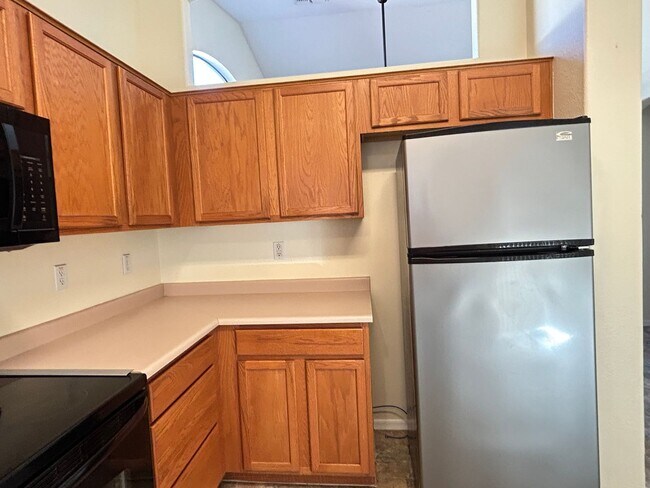 Building Photo - Unique 4 Bedroom, 2 Bathroom with 2 Car Ga...