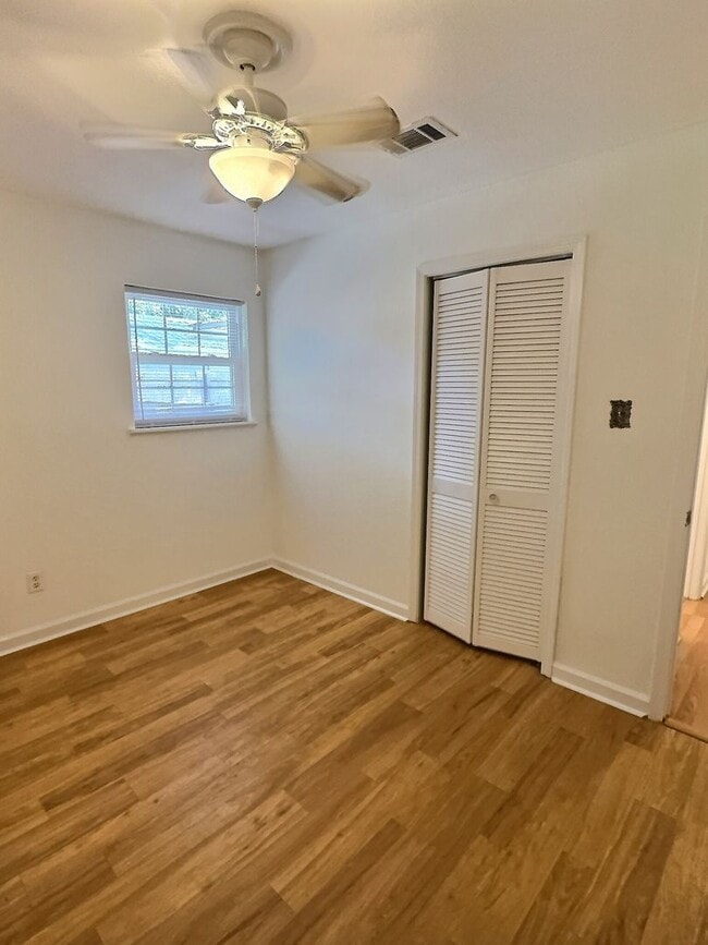 Building Photo - Charming 3-Bedroom, 2-Bathroom Home in Oce...