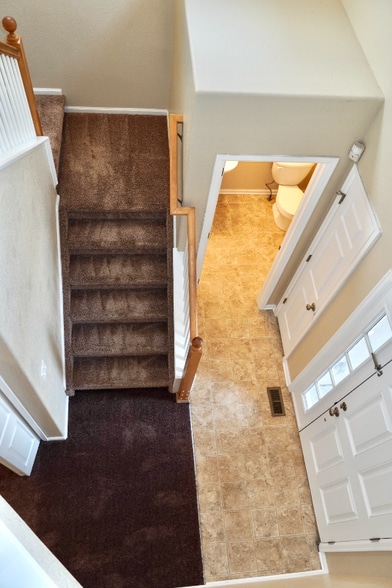 Building Photo - 2243 Sierra Park Dr