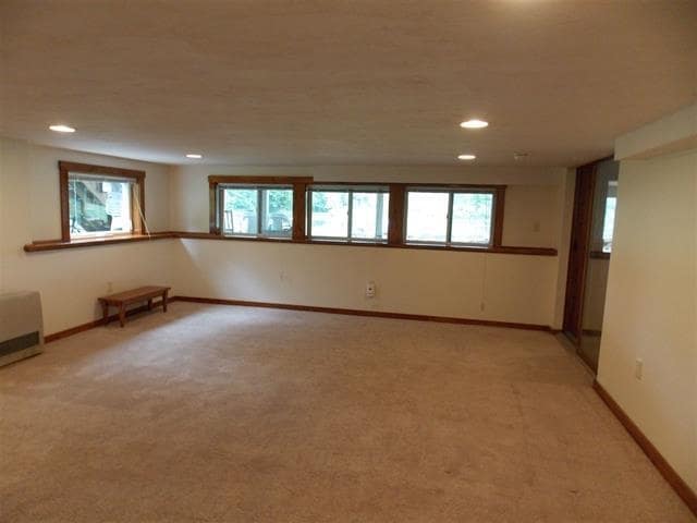 Building Photo - 40 Circle Point Rd