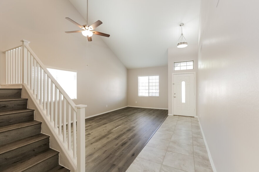 Building Photo - 8502 W Luken Way