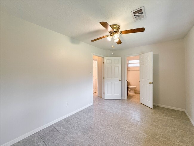 Building Photo - 506 Avondale Ln