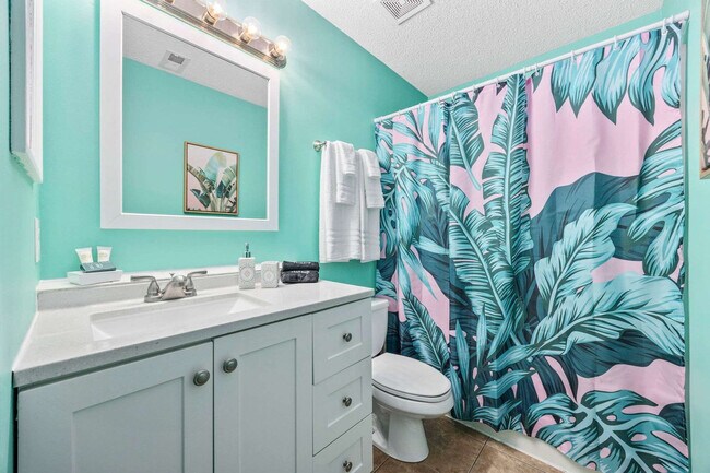 Building Photo - 414 28th Ave N