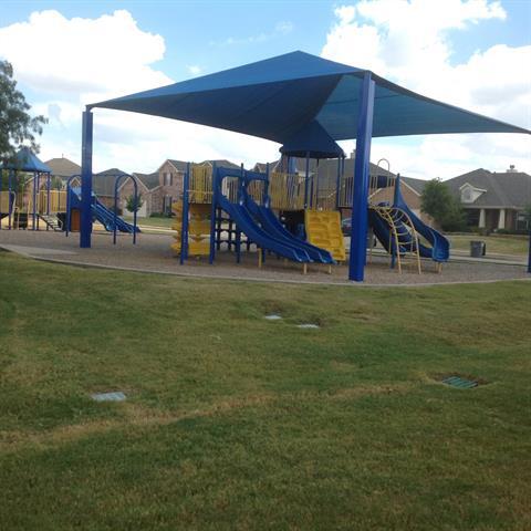 Building Photo - 2449 Kingsgate Dr