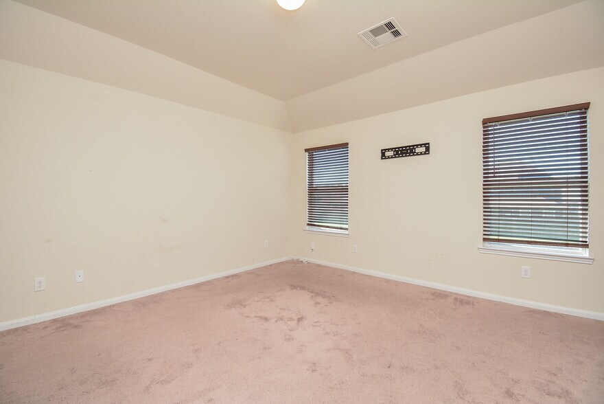 Building Photo - 2380 Elm Crossing Trail