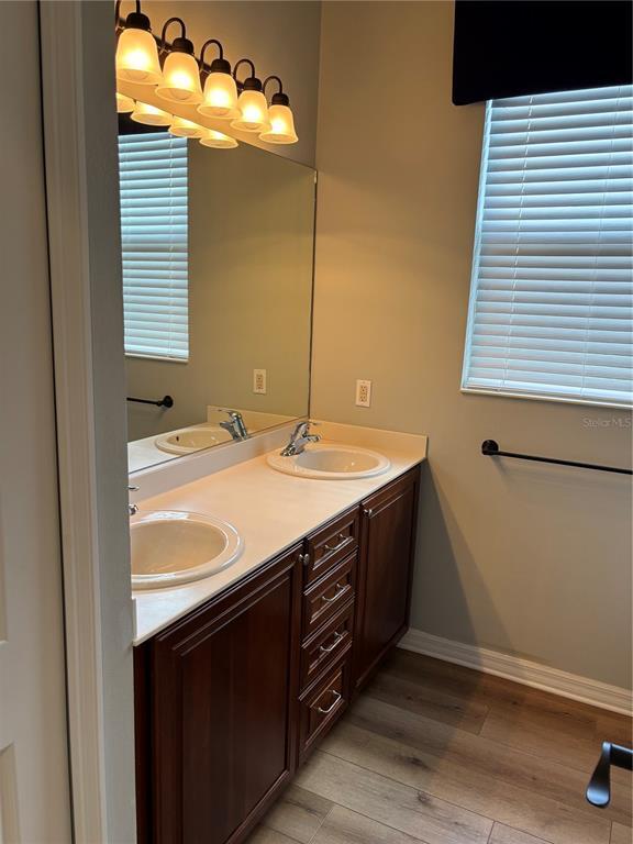 Building Photo - 7632 Drayton Cir