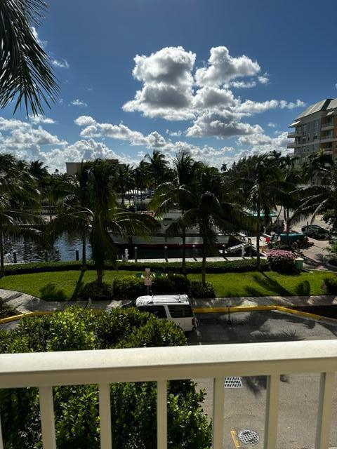 Building Photo - 625 Casa Loma Blvd