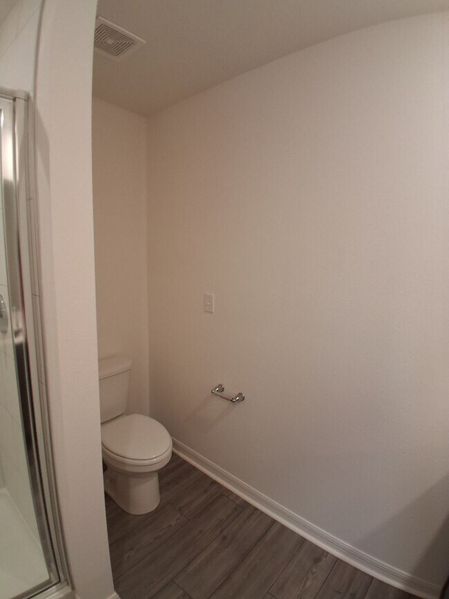 Building Photo - 8871 Southern Charm Cir