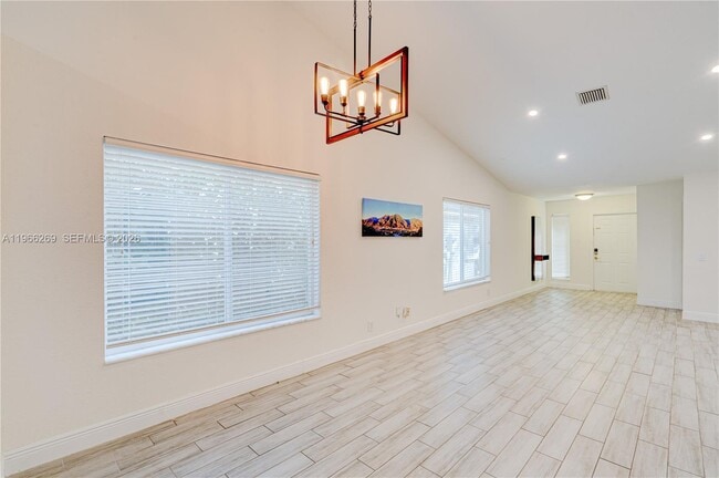 Building Photo - 1121 Golden Cane Dr