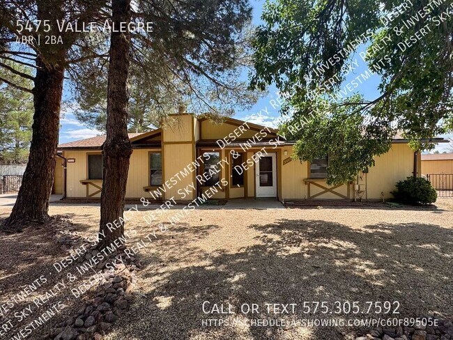 Building Photo - 5475 Valle Alegre