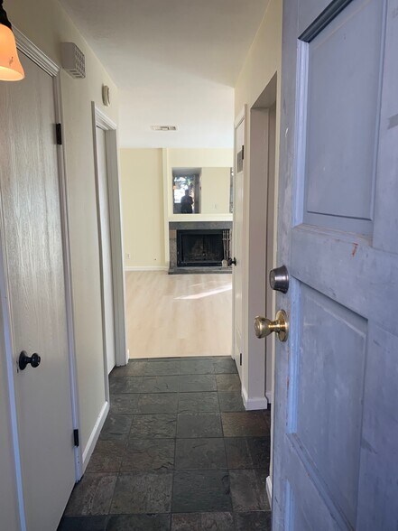 Building Photo - 3901 Clayton Rd