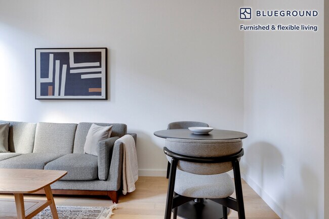 Building Photo - 244 W 29th St