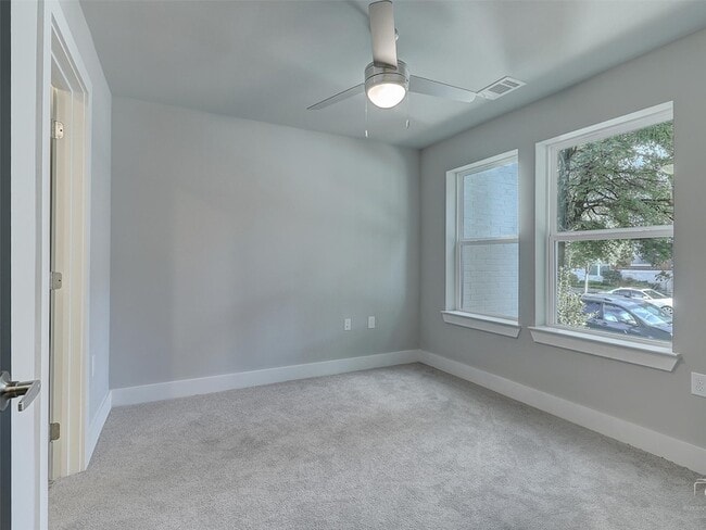 Building Photo - 3369 Wynwood Dr