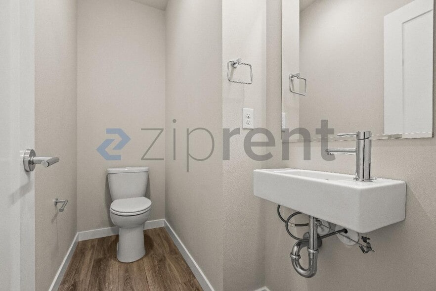 Building Photo - 1588 139th Ct NE