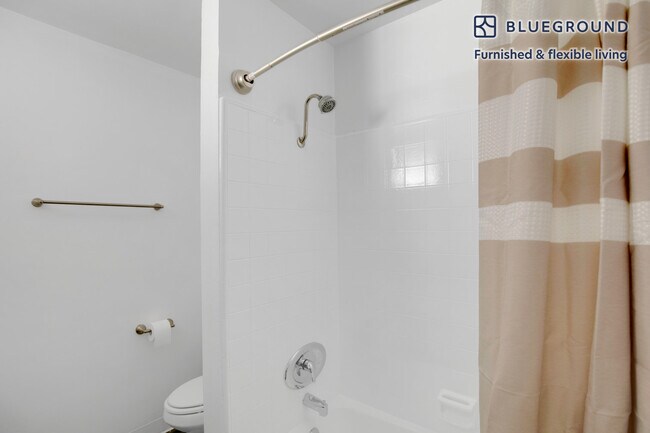 Building Photo - 115 N Wetherly Dr