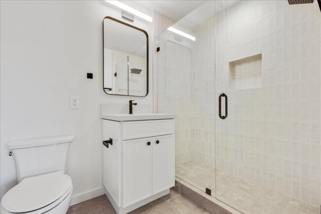 Building Photo - 9503 Alder Ct