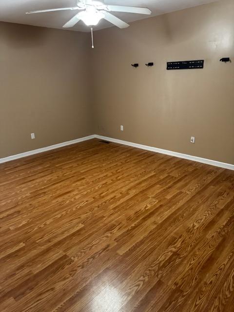 Building Photo - 124 Whitney Ave